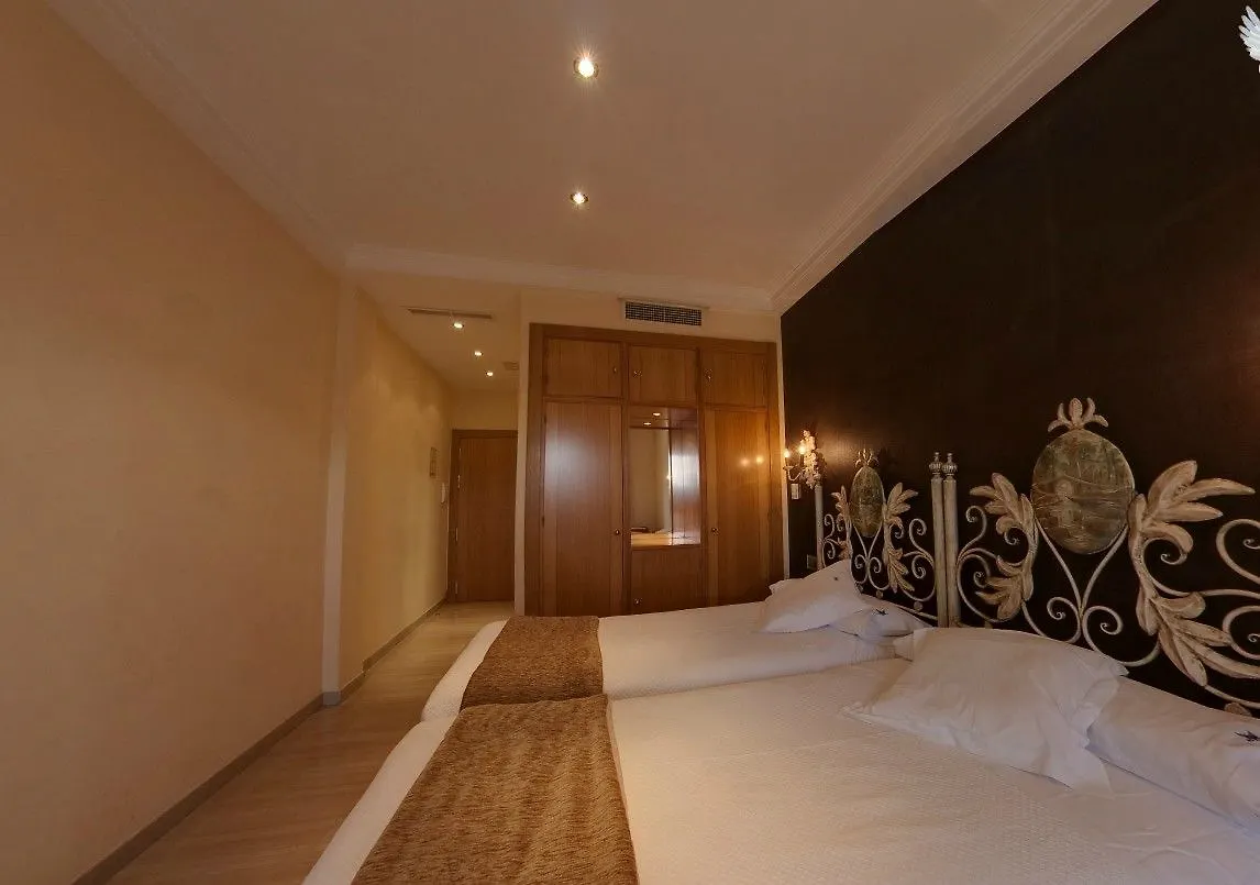 גרנדה Los Angeles Hotel & Spa
