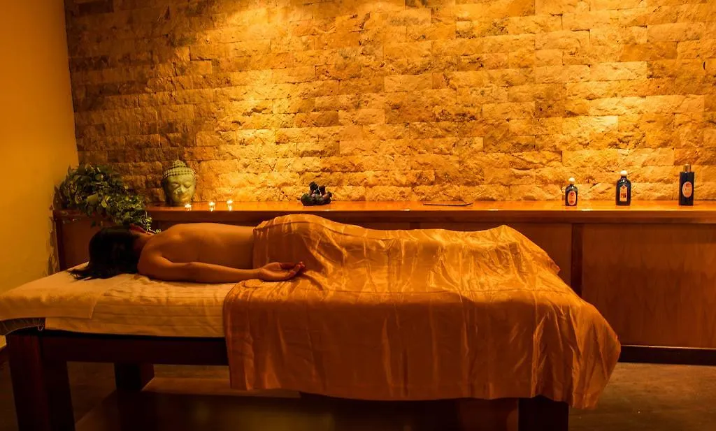 גרנדה Los Angeles Hotel & Spa
